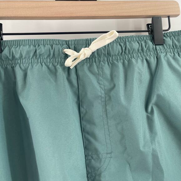 OLD NAVY Swim Trunks Size XXL 7" Inseam NWT Men's Beach Pull On Travel Vaca - Picture 6 of 14